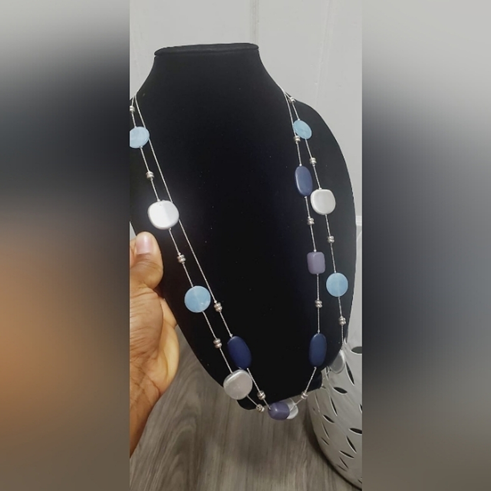 Multi strand and multicolored beads necklace, light blue, silver & Black Color🌴